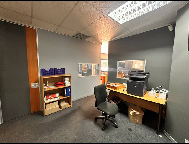 1,165M² BUILDING FOR SALE IN PARKTOWN